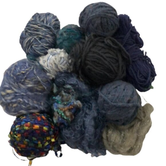 🛒 $10 Blue, creative texture, bundle yarn #1903 - Picture 1 of 6